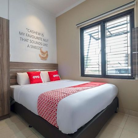 Oyo Life 3246 Walnut Inn G-10 Telukjambe Exterior foto